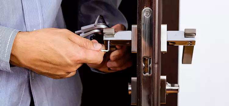 Commercial Door Lock Repair Arbutus
