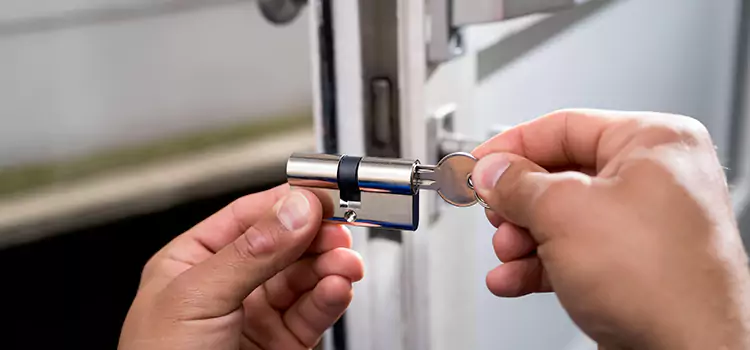 Emergency Locksmith for House Arbutus