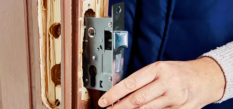 Garage Door Lock Replacement Arbutus