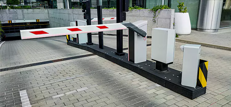 Custom Gate Design & Integration Arbutus